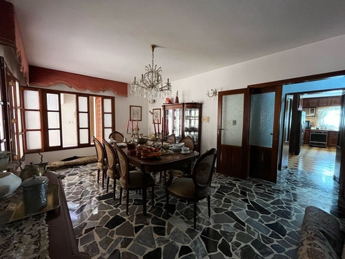 Imagen 8 de 26 de Se Vende Casa 539 M2 5h/5b/6p Santa Paula