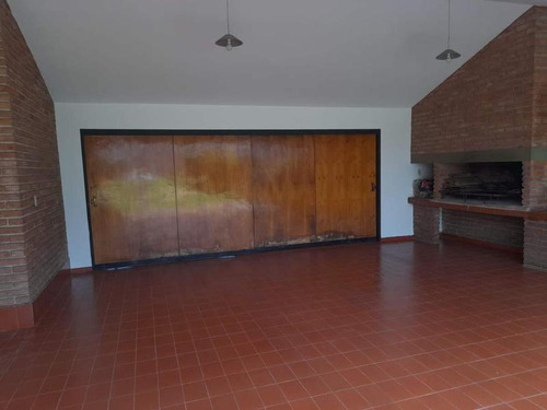 Casa En Venta, Oportunidad, Potencial Comercial Granja De Funes, Zona Norte, Córdoba