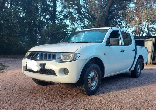 Imagen 12 de 18 de Mitsubishi L200 2.5 4d56 Liso A/c