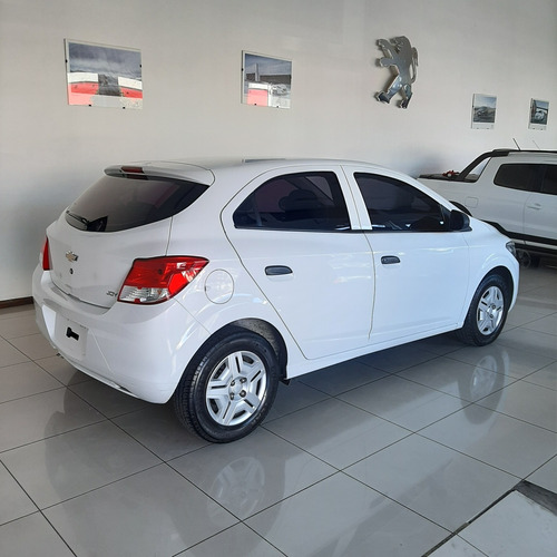 Chevrolet Onix 2017 1.0 Joy + 78cv