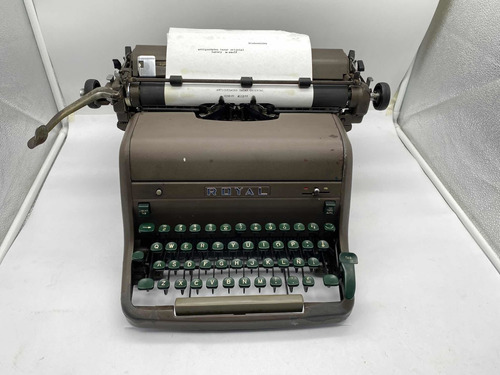 Máquina De Escribir Royal Funcional