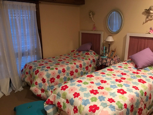 Venta Chalet De 5 Amb Con Piscina, Gas Natural Y Asfalto - Sierra De Los Padres- Muy Buena Ubicación Y Vista Panorámica - Permuta