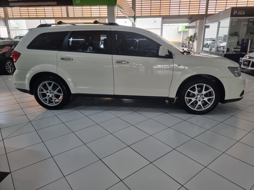 Imagem 6 de 9 de Dodge Journey Rt Top 7 Lugs Teto Solar Int Terracota 2013 Ud