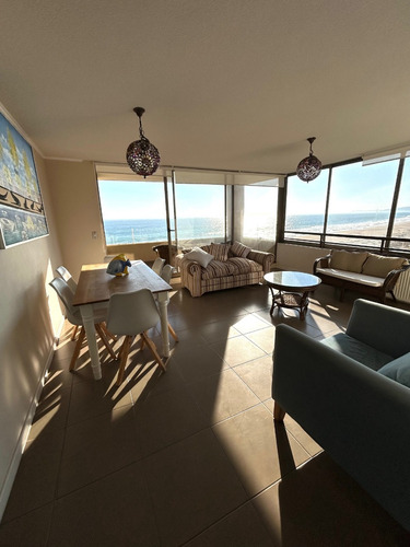 Vende Departamento 3 Dorm. 2 Baños, Primera Linea De Playa.