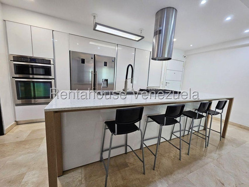 Venta De Espectacular Apartamento Pb En Macaracuay, Agua Segura #25-18495 Np
