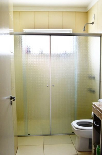 Casa Em Hípica Com 3 Dormitórios - Mi9268