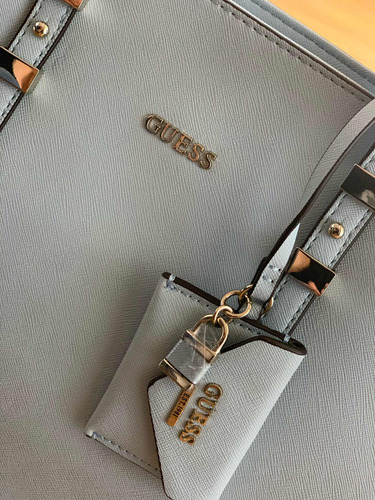 Cartera Guess Impecable!