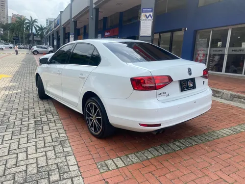 Volkswagen Jetta Vi 2.5 Highline