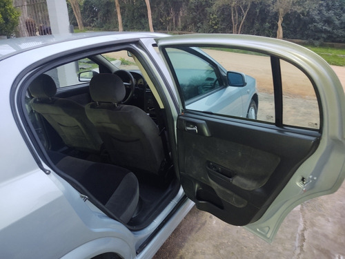 Imagem 3 de 9 de Chevrolet Astra Sedan 2005 2.0 Elegance Flex Power 4p