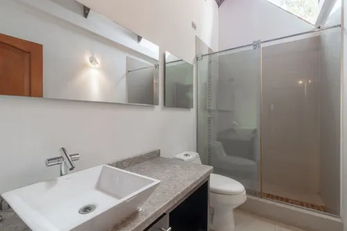 Casa En Arriendo/venta En Provenza. Cod V14810