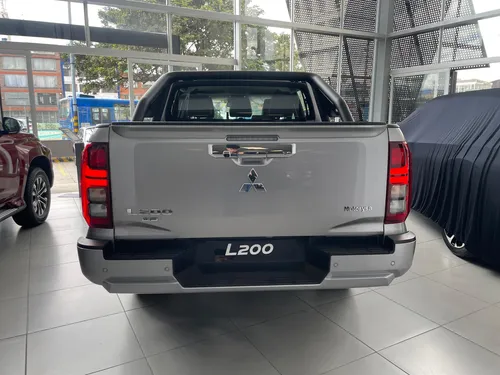 Mitsubishi L200 2.4 Gls 4x4 At