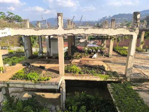 Se Vende Maravilloso Terreno De 2515 Mts2 En Prados Del Este