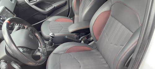 Imagen 9 de 12 de Peugeot 208 2017 1.6 Gt Thp