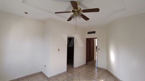 Imagen 16 de 30 de Casa Con 3 Habitaciones Con Baño Y Cuarto De Serv. En San Al
