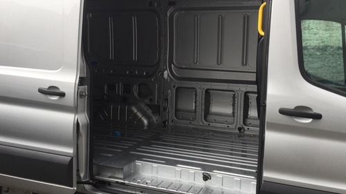 Transit Diesel 2.2l Furgón Mediano Techo Alto 4x2 2021 Hc