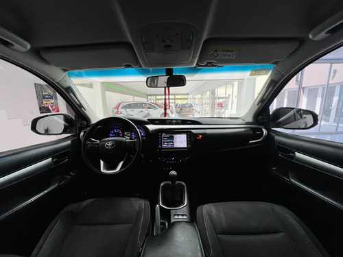Toyota Hilux Pick-up 2.8 Cd Srv 177cv 4x4