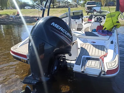 Arco Iris Eclipse 19 Motor 150 Hp 4t C/trailer