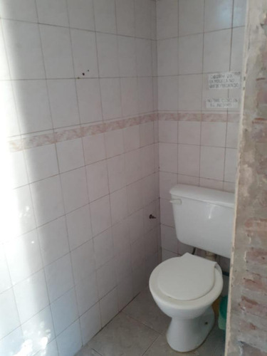 Casa Quinta En Venta - 2 Dormitorios 2 Baños - Cochera - 2.475 Mts2 - Berisso