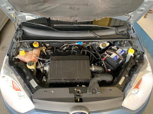 Ford Fiesta 1.6 Rocam Sedan 8v Flex 4p Manual