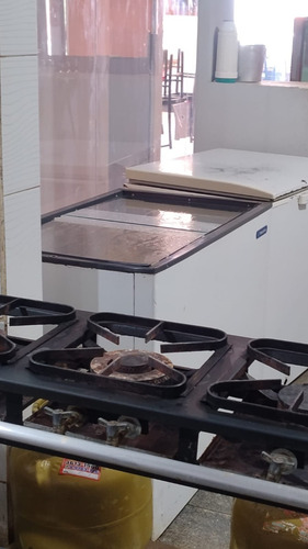 Vendo Pizzaria Montada Completa