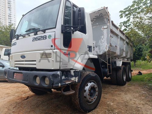 Ford Cargo 2628 E 6x4 (3 Eixos)