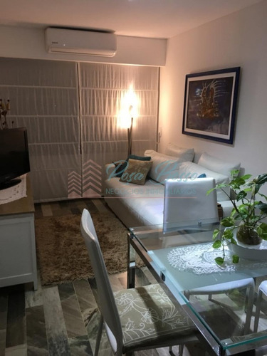 Apartamento En Brava, 1 Dormitorios *- Ref: 924