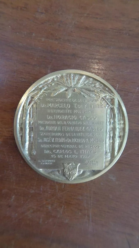 Antigua Medalla Municipalidad De Buenos Aires Plaza Alberdi
