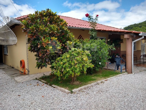 Imagem 2 de 17 de Casa Padrão À Venda Em Brusque/sc - 1673