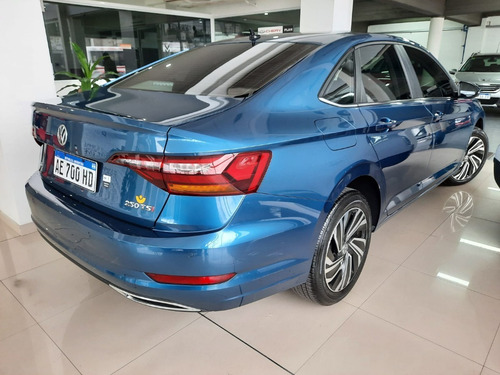 Imagen 16 de 25 de Volkswagen Vento Highline 250 Tsi At 2021 Azul 32.500kms U/m