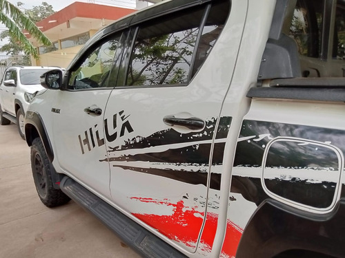 Imagen 6 de 11 de Toyota Hillux Srv Glx
