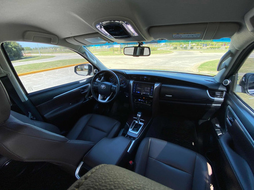 Toyota Sw4 2.8 Srx 177cv 4x4 7as At 2018