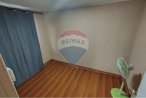 Casa Con Amplio Jardín Y Buena Conectividad