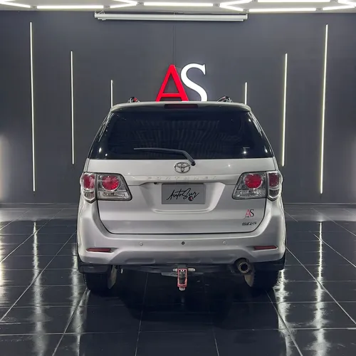 Toyota Fortuner 2.7 Sr5 4X2