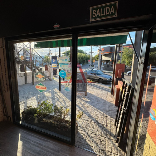 Sagrada Familia 1312, Urca. Local Comercial En Alquiler, Ideal Para Tu Próximo Negocio O Consultorio!!