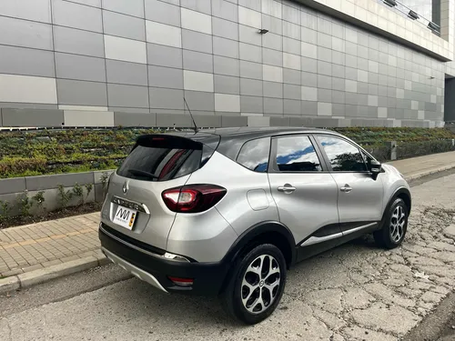 Renault Captur 2.0 Intens Automática