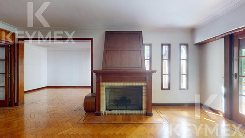 Casa De 3 Dormitorios En Venta En La Plata