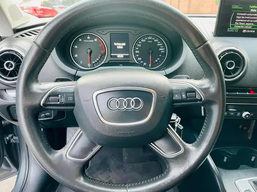 Audi A3 1.8 Attraction Mt
