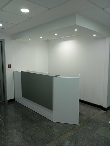 Oficina / Alquiler / Urb.: Los Palos Grandes / 140 Mts2