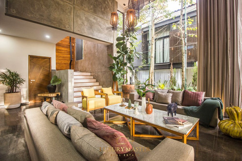 Casa En Venta En El Cielo Con Alberca