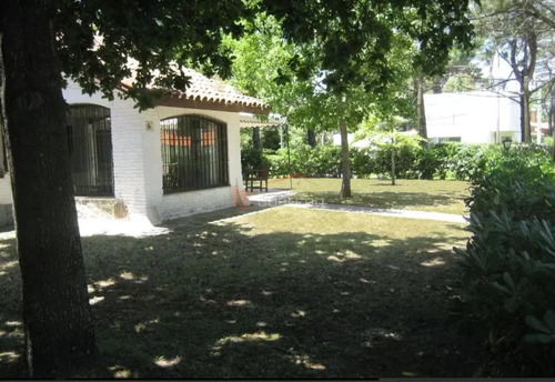 Casa En Alquiler De Temporada En Punta Del Este, A 1 Cuadra De Playa Mansa!, Y 5 Cuadras Del Shopping