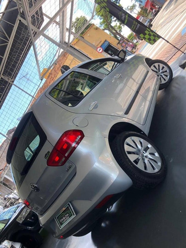 Imagem 3 de 6 de Volkswagen Fox