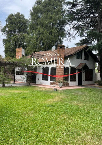 Imagen 1 de 15 de Venta Chalet | Parque Leloir