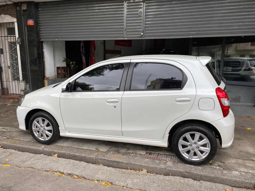 Toyota Etios 1.5 Xls At 2017