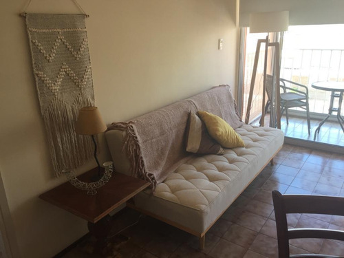 Imagen 4 de 13 de Apartamento En Peninsula. Preciosa Vista A Playa El Emir