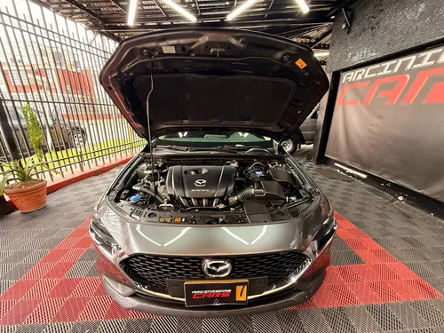 Mazda 3 2.0 Prime