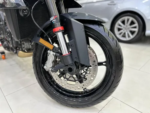 Duke 990