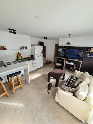 Imagen 3 de 8 de Ph De 2 Ambientes - Av. Paso 3600