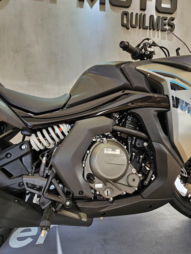 Cf Moto 650 Gt - Bbva - Santander - Ninja - 3/6 Tc