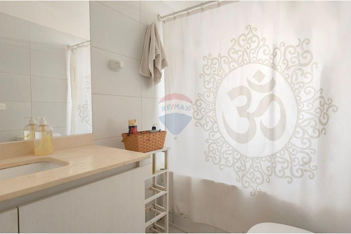 Oportunidad!! Casa Familiar, Gran Patio! 4d/3b