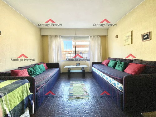 Monoambiente Con Cocina Definida Y Cochera En Península, En Venta